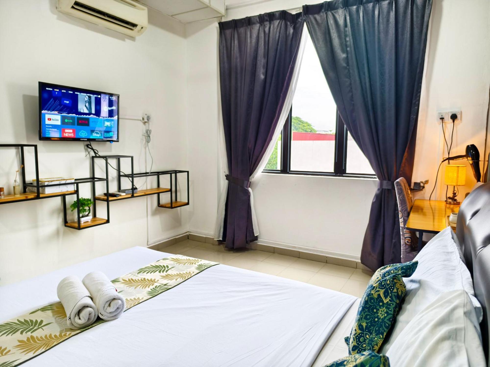 Salaam Suites Hotel Kota Bharu Esterno foto