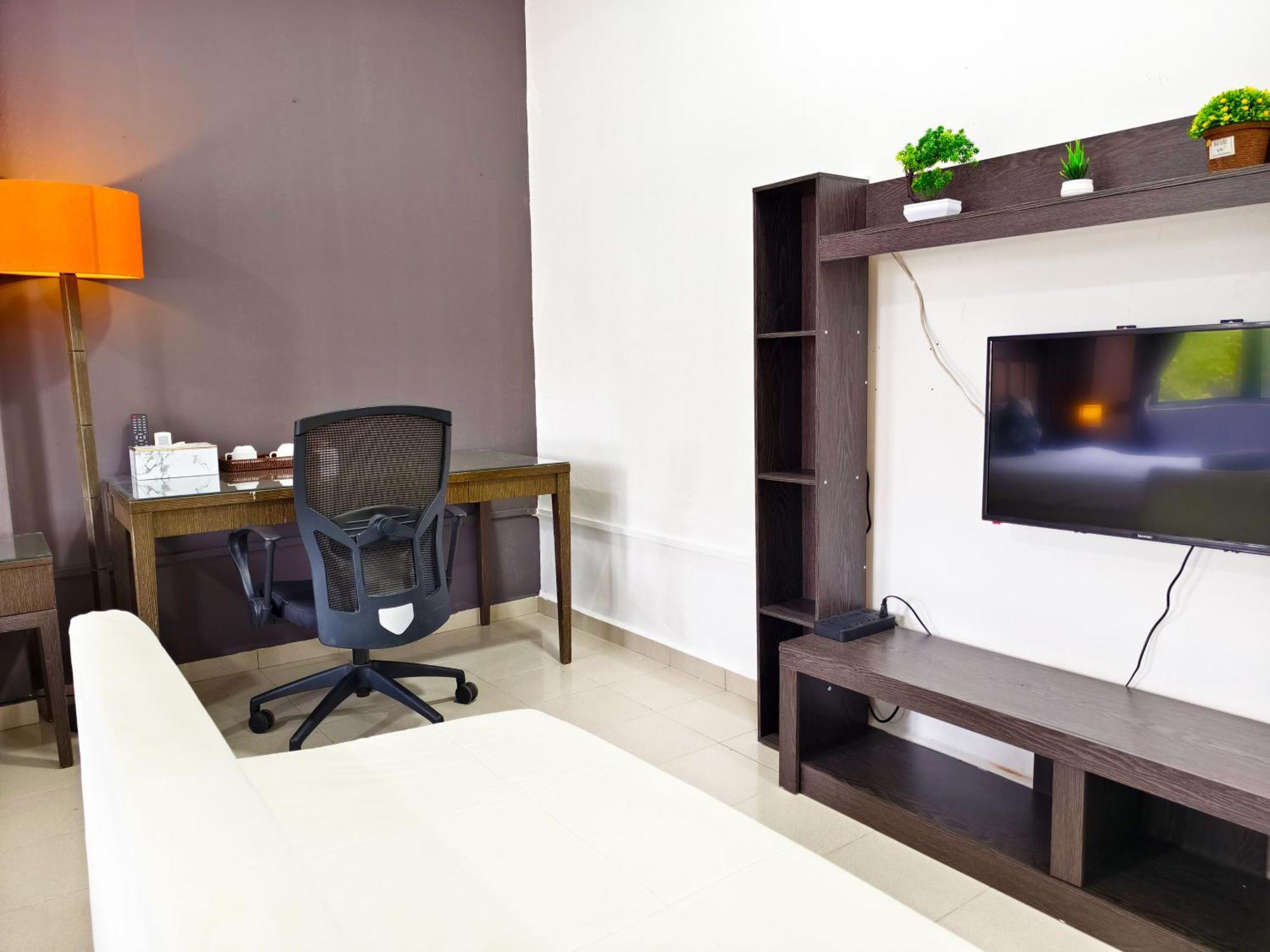 Salaam Suites Hotel Kota Bharu Esterno foto
