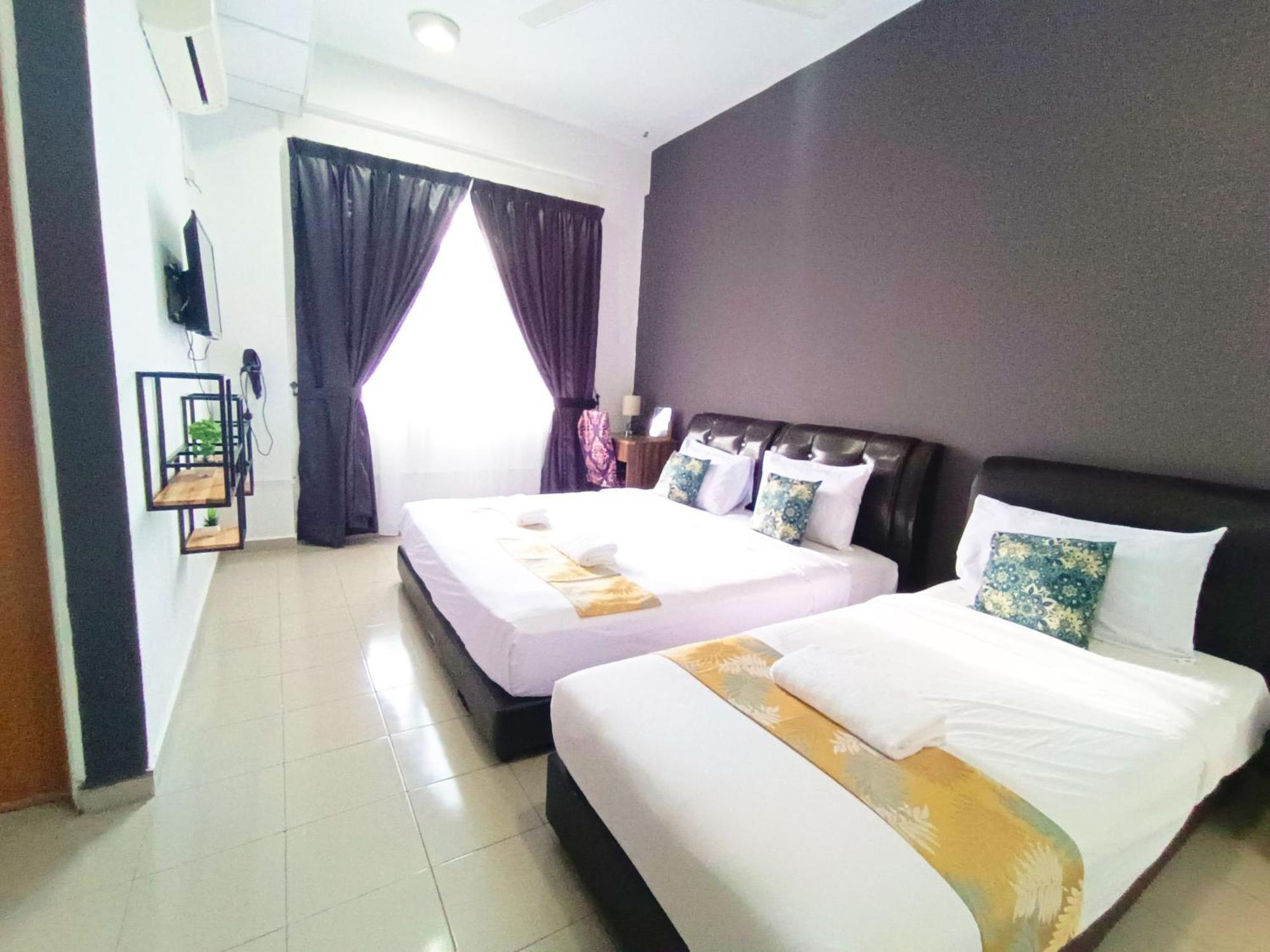 Salaam Suites Hotel Kota Bharu Esterno foto
